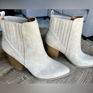 American Eagle Tan Fashion Bootie